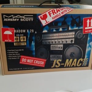 🔥LIMITED EDITION MAC🔥